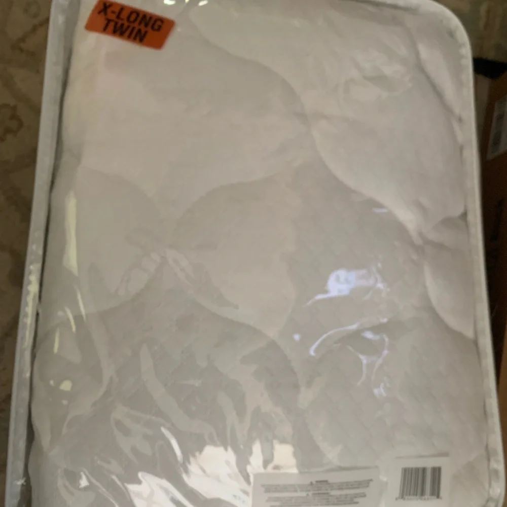 Sealy Platinum Hotel Luxury Mattress Pad - White